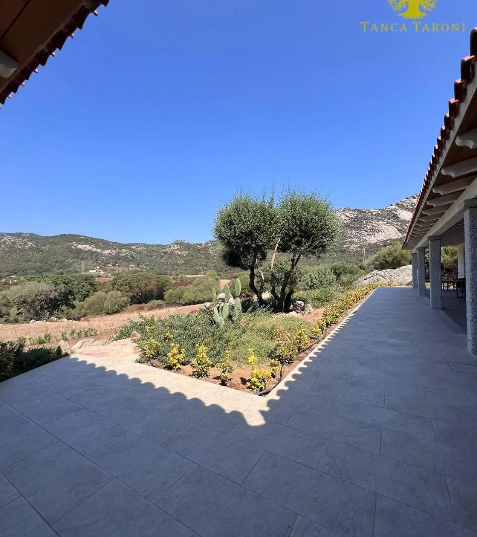 Agriturismo Bed And Breakfast Tanca Taroni Telti Italië
