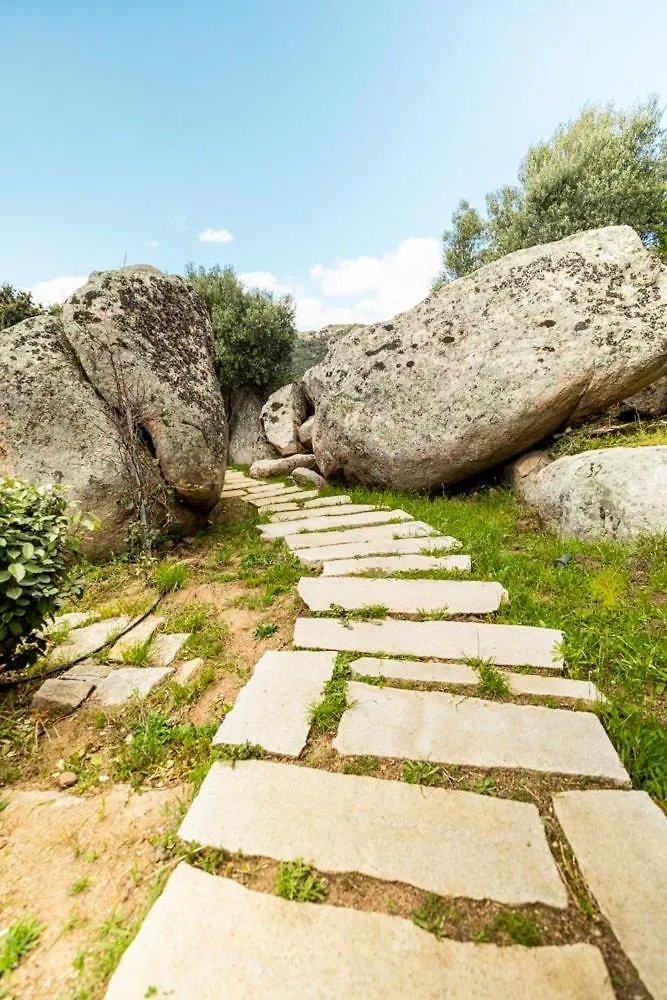 Agriturismo Bed And Breakfast Tanca Taroni Telti 0*,